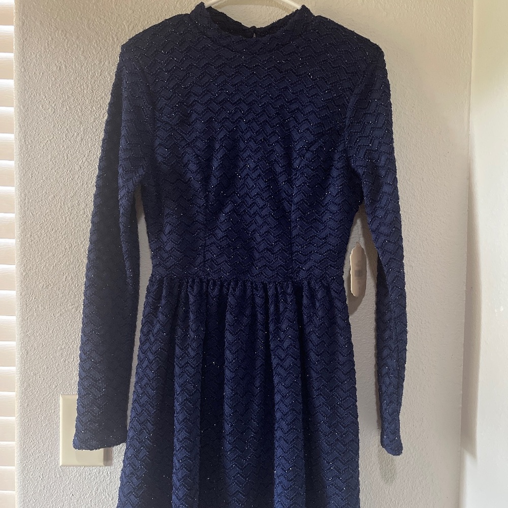 Altar’d state Navy blue long sleeved key hole dress.